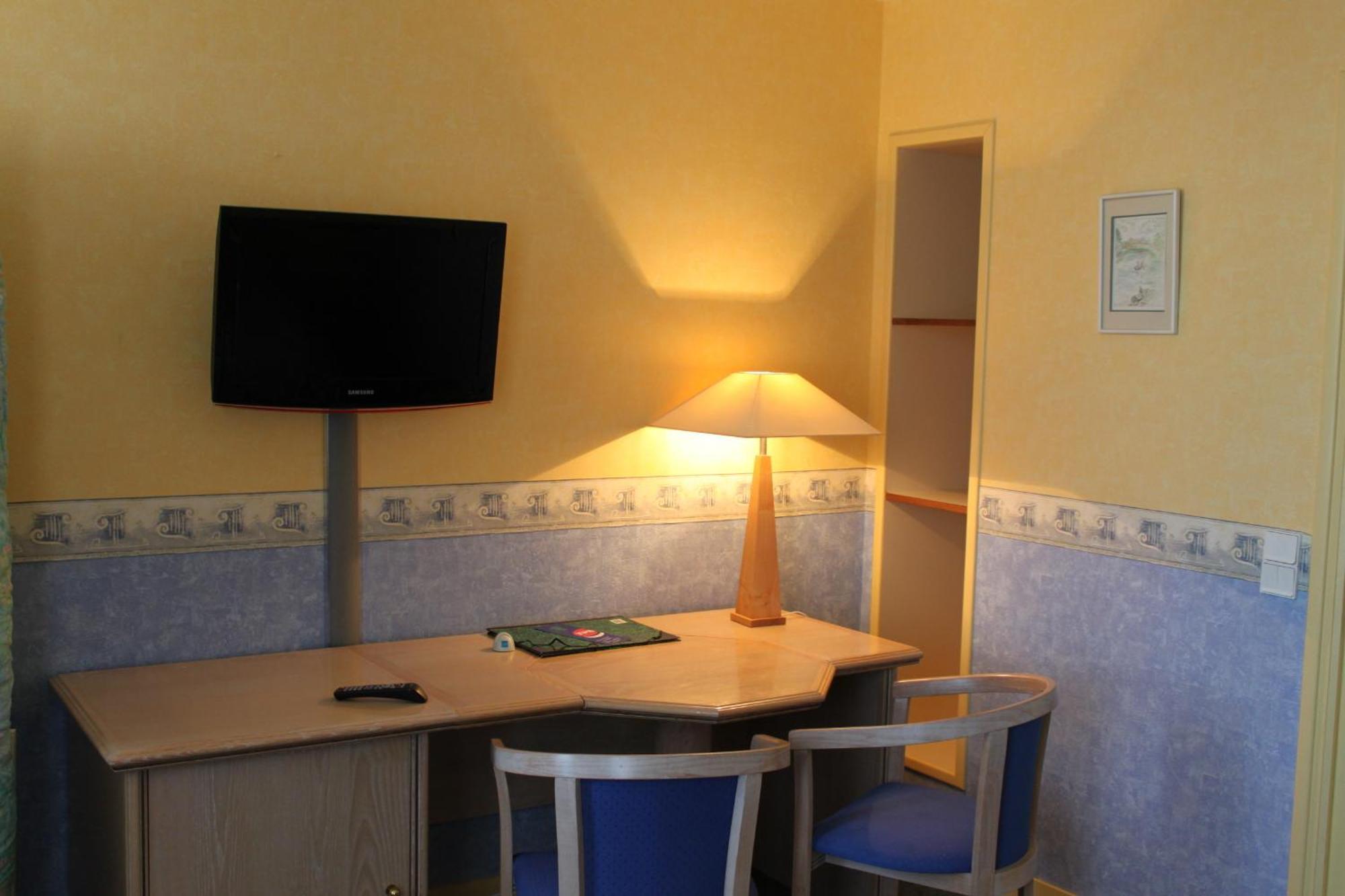 Hotel Des Bains Lancieux Luaran gambar