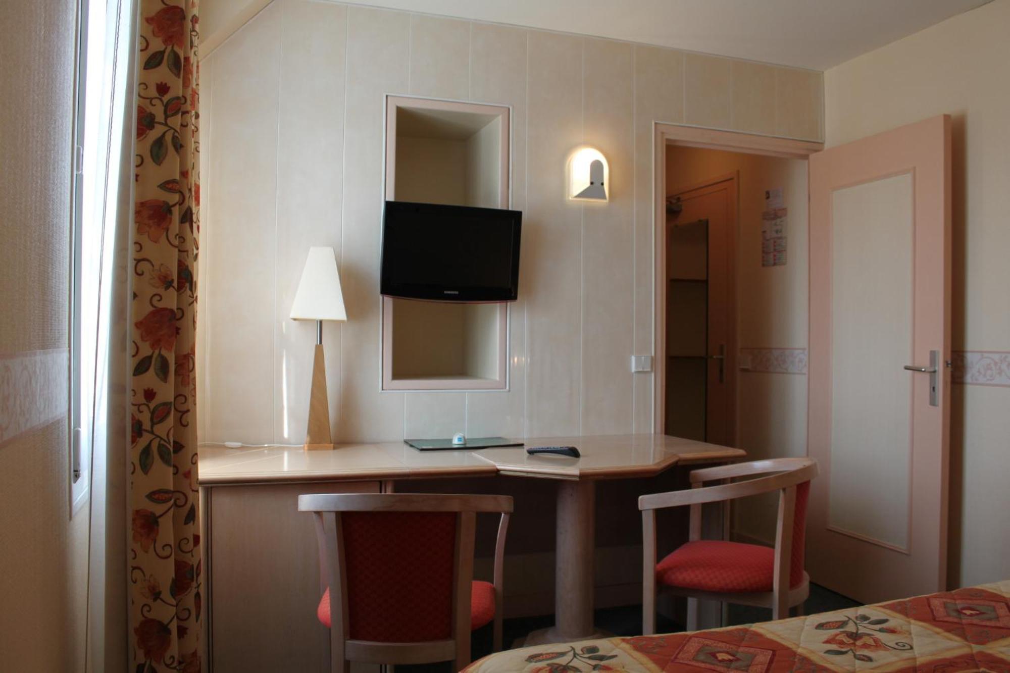 Hotel Des Bains Lancieux Luaran gambar